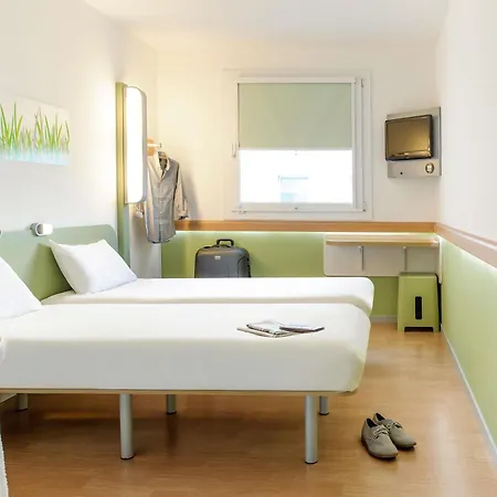Ibis Budget Poitiers Sud Exterior photo